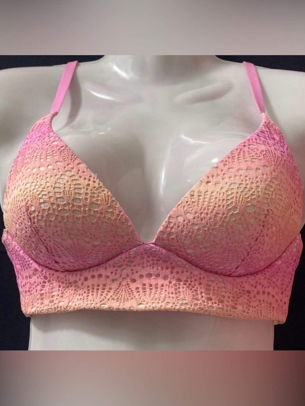 Victoria’s Secret Ombre Pink Lace Plunge Bra 32B